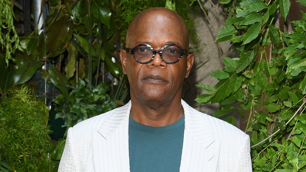 Samuel L. Jackson once survived being dragged by New York subway train in harrowing accident