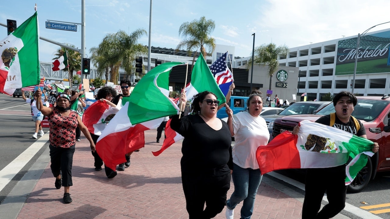 Mexico Gold Cup soccer game in Los Angeles sees anti-ICE protesters demonstrate outside stadium