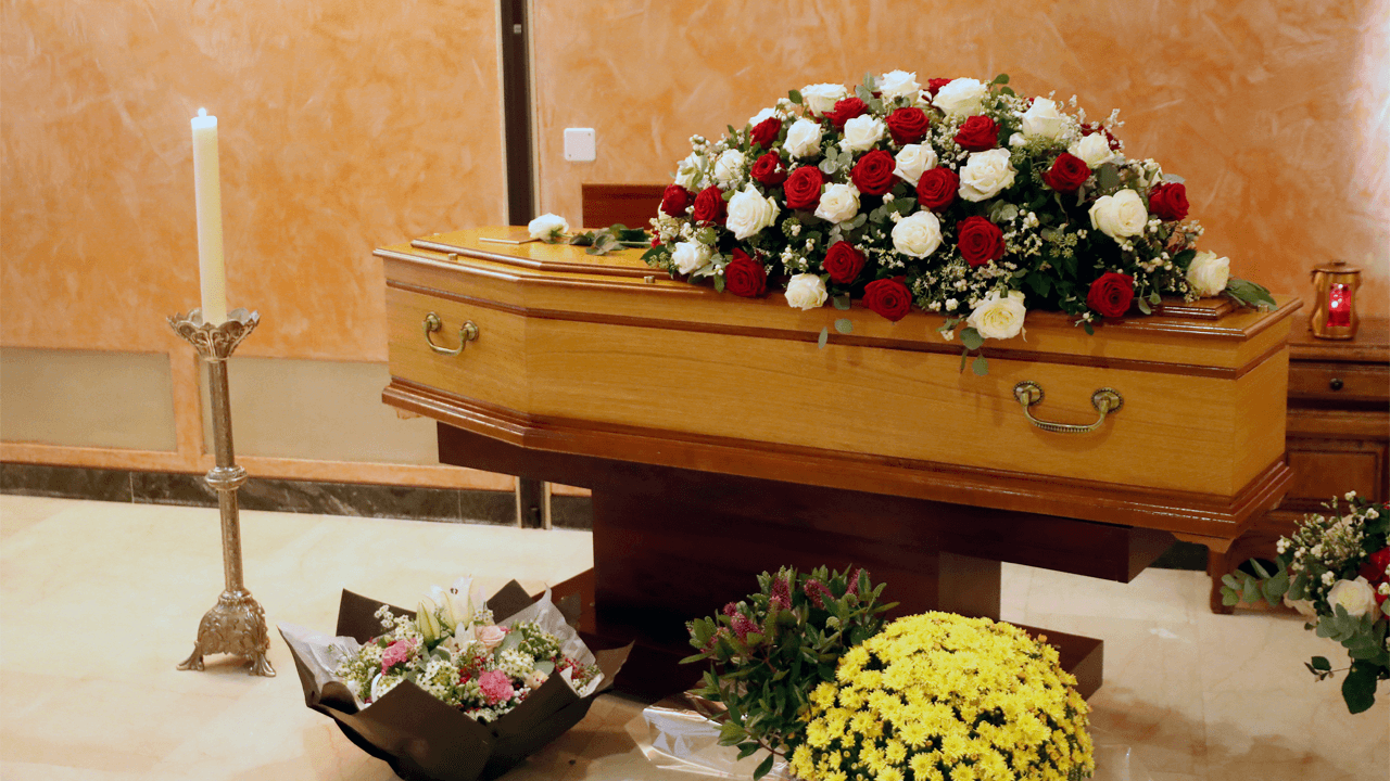 Woman declared dead by coroner, moved to coffin, turns out to be alive