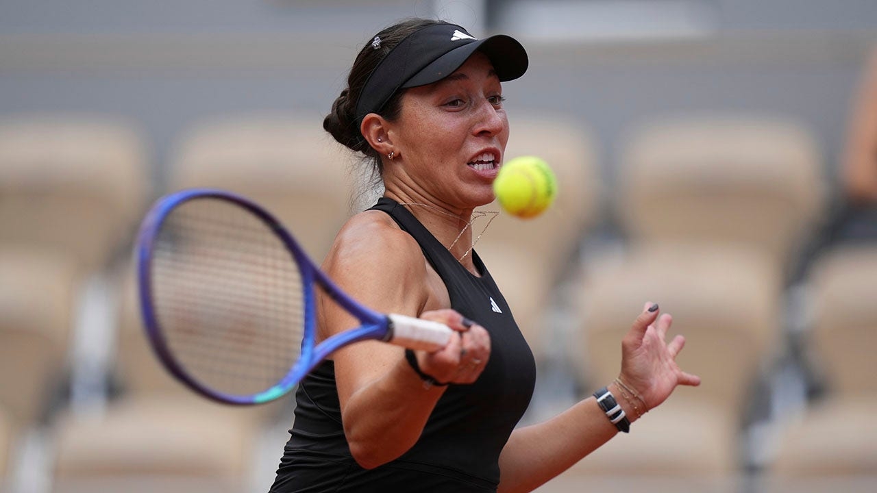 American tennis star Jessica Pegula slams 'absolutely crazy' comments after losing French Open match