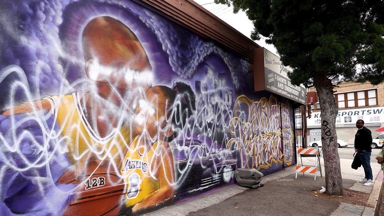 Kobe Bryant mural vandalized for 2nd time days before riots grip Los Angeles