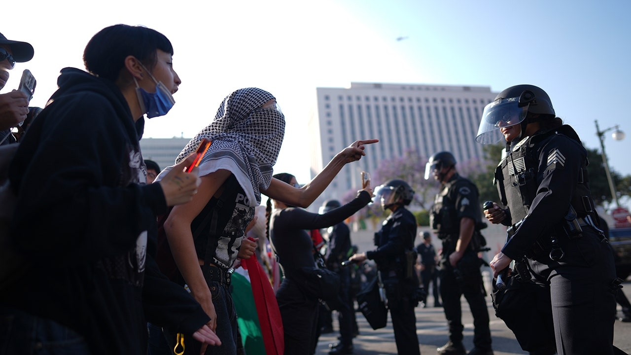 CNN, MSNBC insist anti-ICE demonstrations have been ‘mostly peaceful' despite widespread unrest