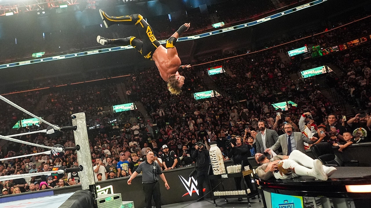 Logan Paul's jaw-dropping springboard moonsault wow fans at WWE Money in the Bank
