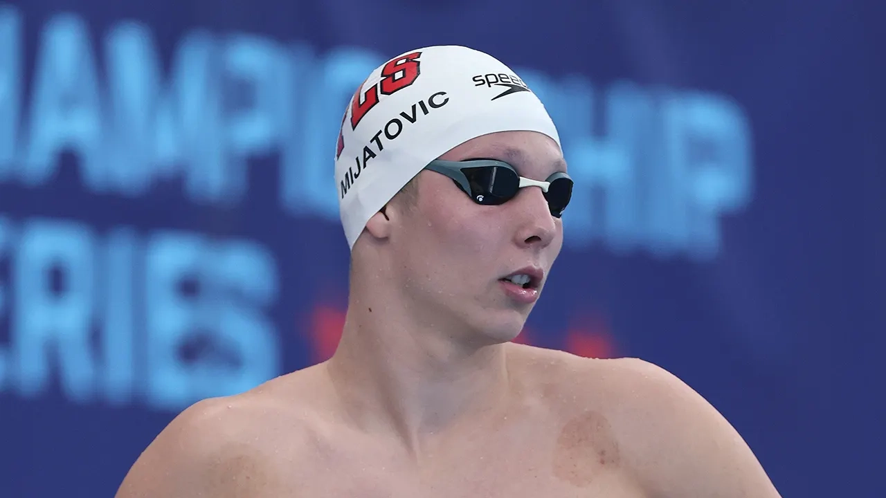 16-year-old swimmer breaks Michael Phelps' record at 2025 US Swimming Championships
