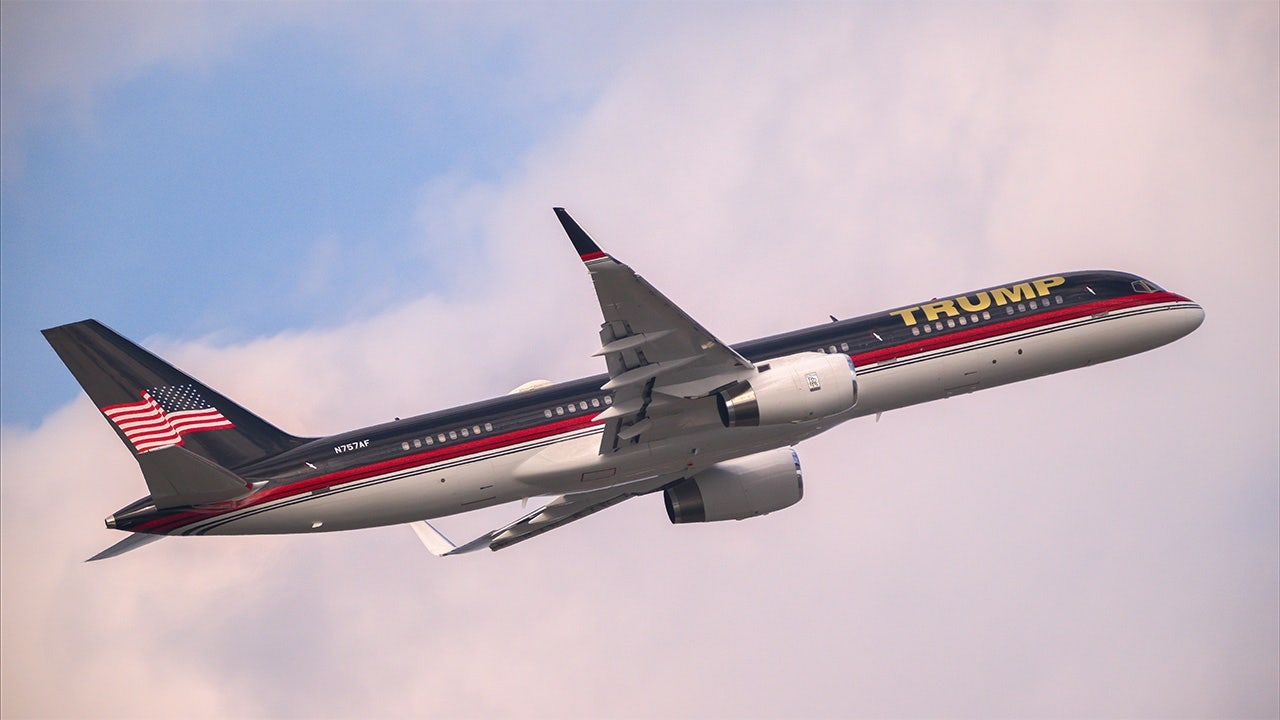 Trump Force One crew reveals what it's like to operate the president's iconic Boeing 757