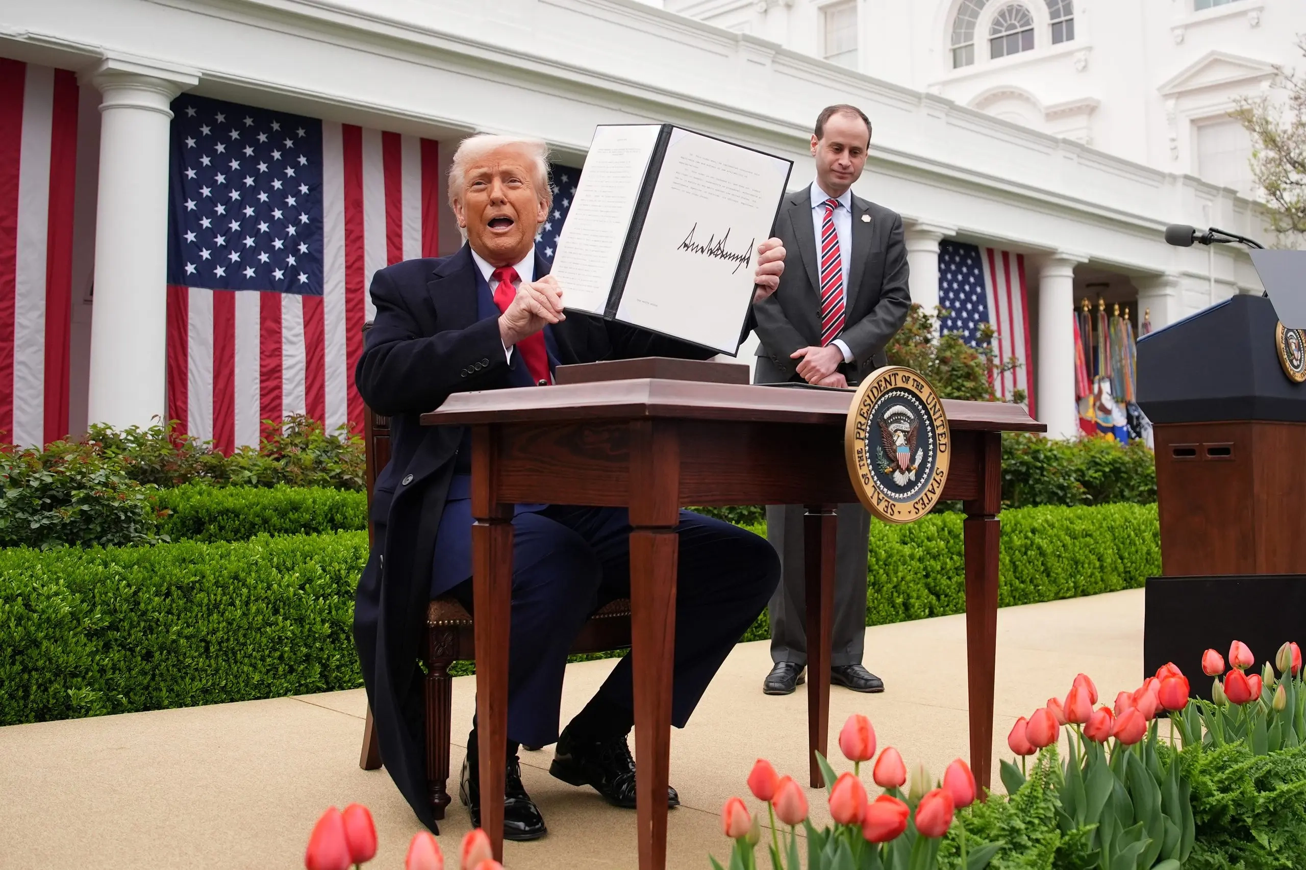 CNN polling expert marvels at collapse of Democratic advantage with middle class in Trump era