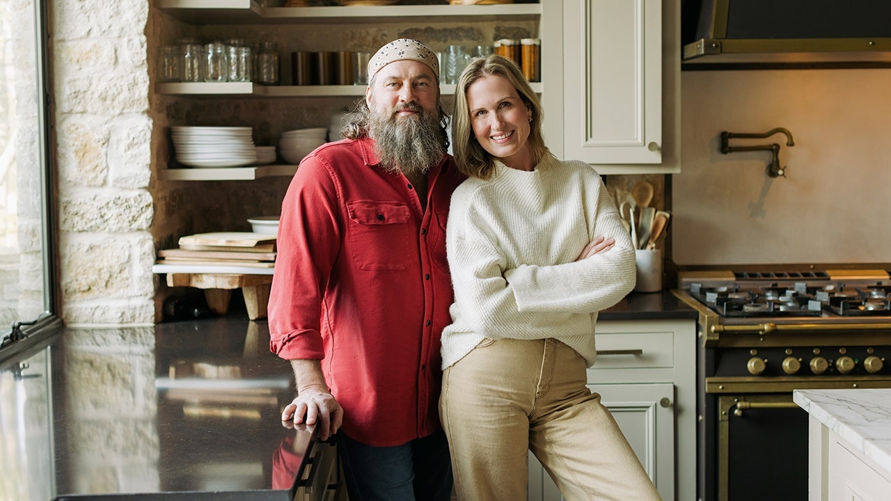 ‘Duck Dynasty' stars Willie and Korie Robertson share the hard-won lessons of decades-long marriage