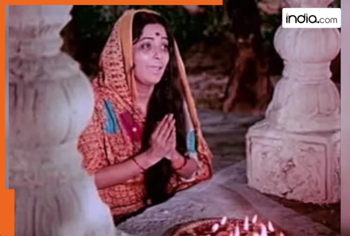 This film earned Rs 56 on first day of release, then became a superhit, earned 2000% profit, gave tough competition to Sholay, ran for 350 days, movie is…