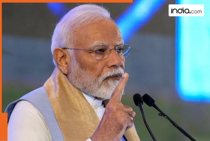 PM Modi meets family of slain Pahalgam victim Shubham Dwivedi, gets emotional