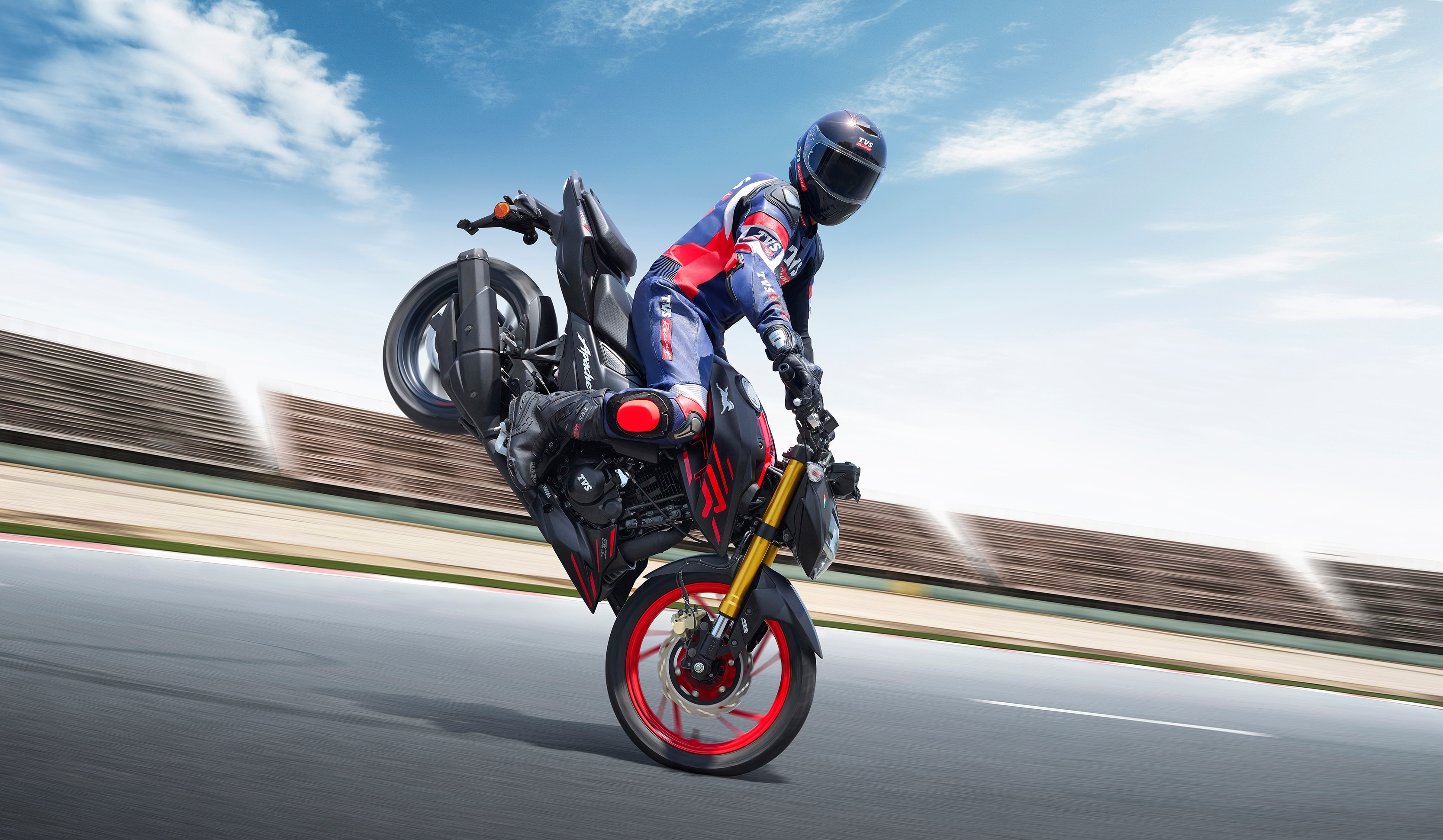 TVS Apache RTR 200 4V 2025 Launched: Celebrating 20 Years with New Tech, Design, and Performance Upgrades