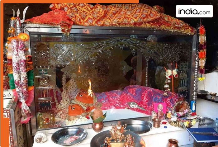 Most sacred HINDU temple in Pakistan, Hundreds of pilgrims undertake foot yatra every year, located in..., name is...