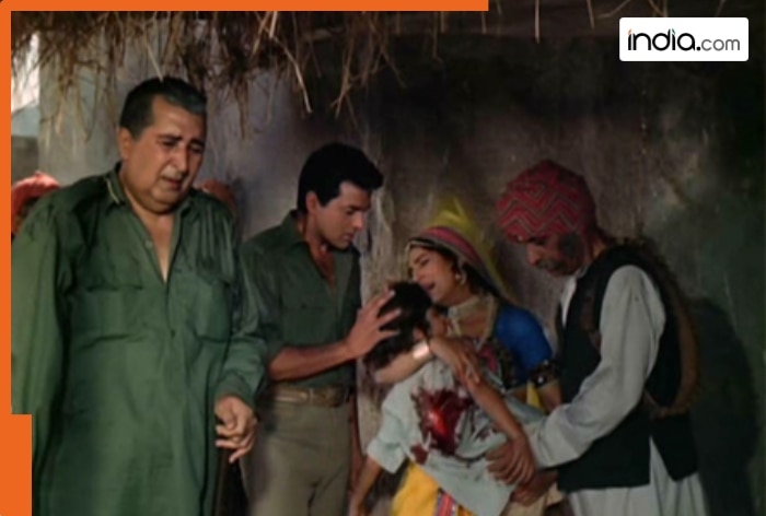 This film in which Vinod Khanna gives tough competition to Dharmendra is trending on OTT after 54 years, name is..., lead actress is...