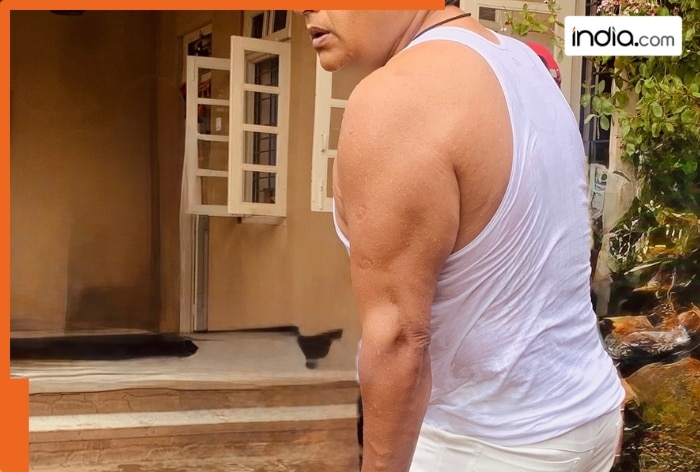 Meet superstar actor who used to play Sita in Ramleela wearing a saree, ran away to Mumbai crying after his father beat him; his name is…