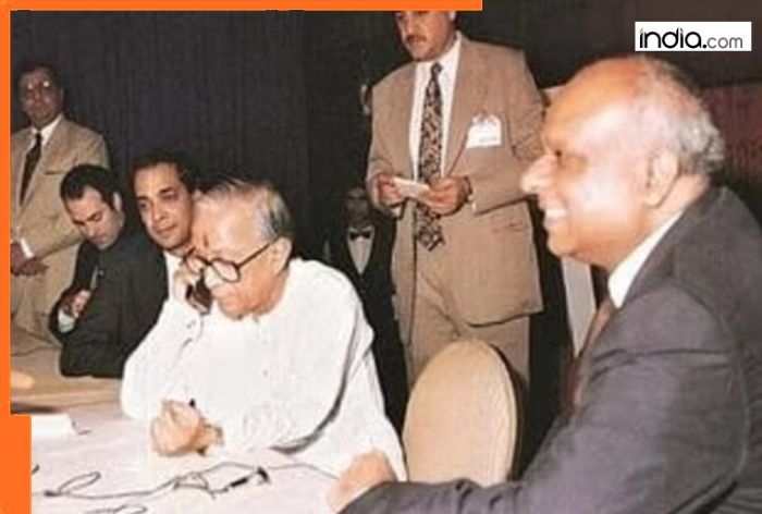 India's first mobile phone call was made by this man in..., it cost Rs...