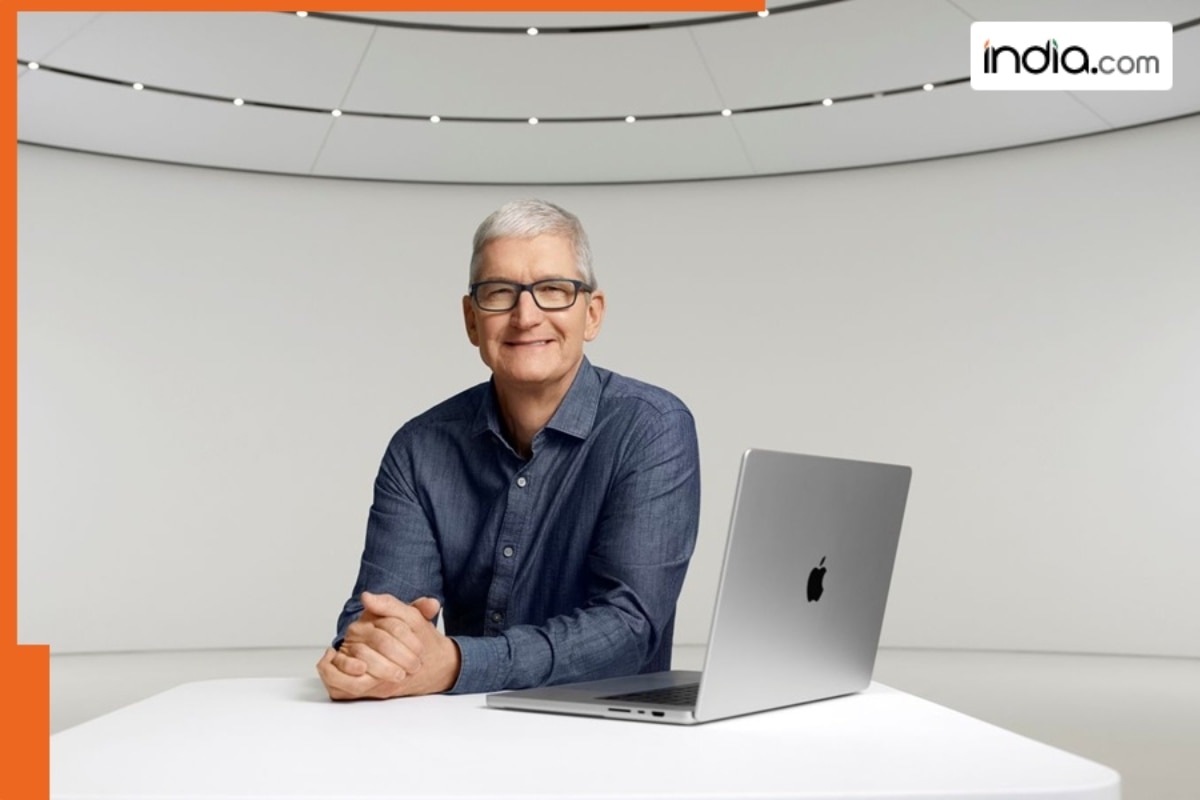 How much salary Apple pays its employees working in various roles like AI, software development, machine learning, and others?