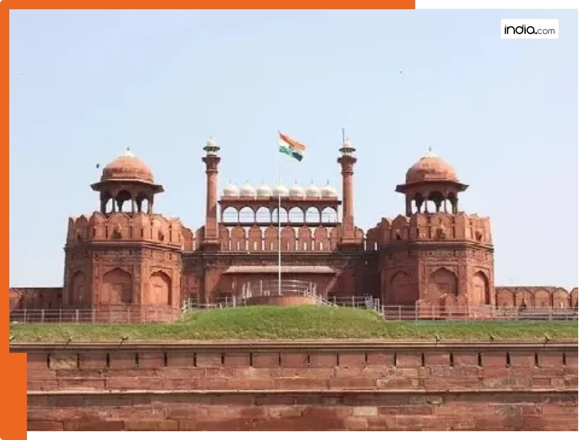 Shah Jahan built Red Fort and Taj Mahal in India but what did the Mughal emperor build in Pakistan? Famous monuments include...