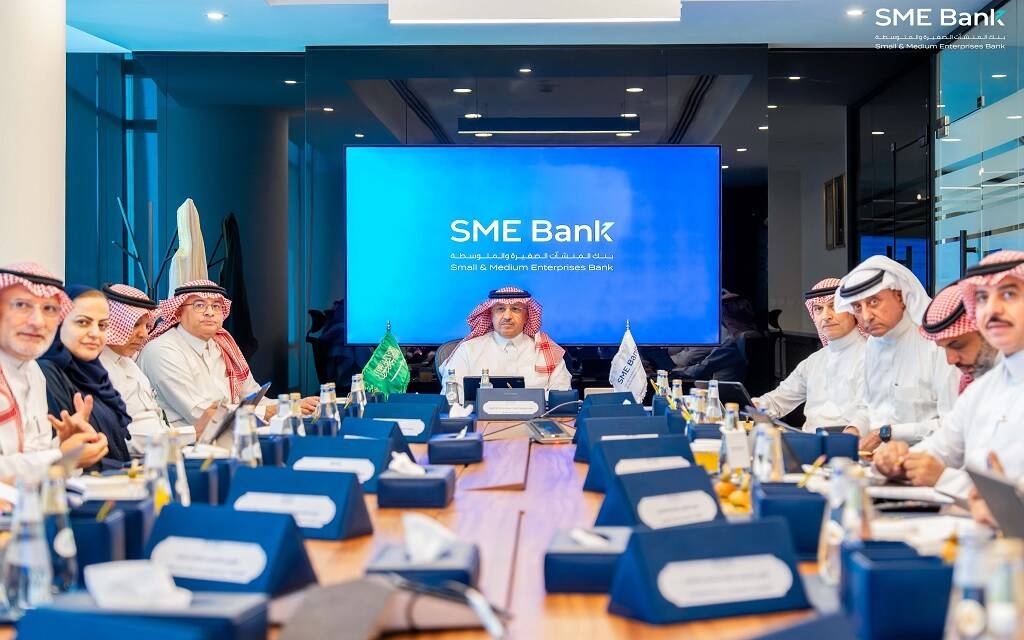 مجلس إدارة بنك "المنشآت" يبحث سُبل تعزيز التمويل والاستدامة المالية