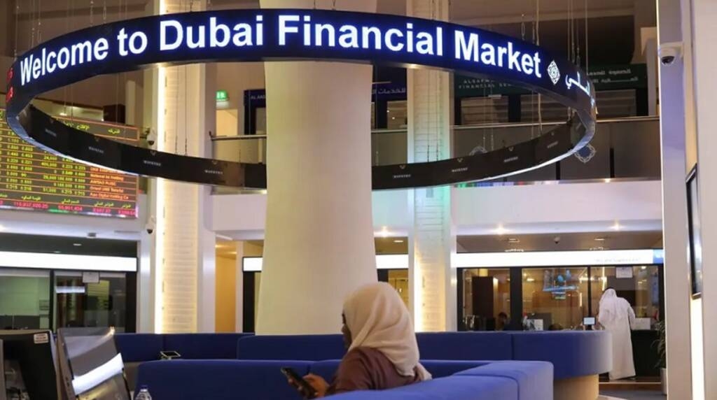 عمليات جني الأرباح تهبط ببورصات الإمارات في أولى جلسات الأسبوع
