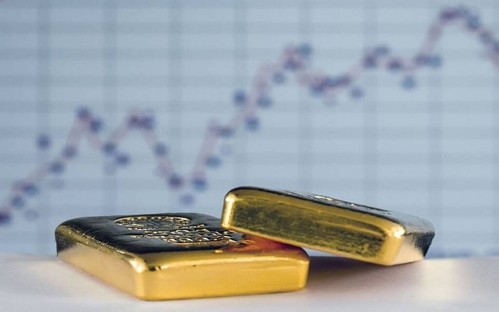 الذهب يخسر 61 دولاراً في جلسة الجمعة ويتكبد ثاني خسارة أسبوعية متتالية
