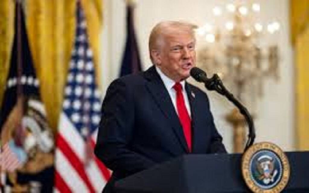 ترامب يبرم اتفاقاً تجارياً مع إندونيسيا عقب تهديدات بفرض رسوم بنسبة 32%
