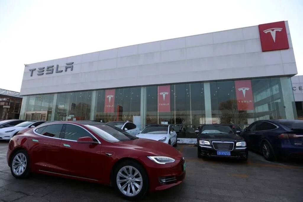 ارتفاع مبيعات تسلا في الصين إلى 61 ألف سيارة بيونيو