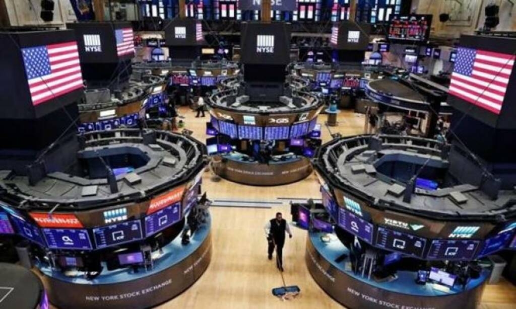 انخفاض الأسهم الأمريكية مع متابعة تصريحات مسؤولي الفيدرالي