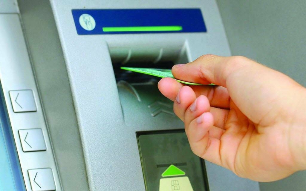بسبب أعطال تقنية.. أوكرانيا تشهد انقطاعاً واسعاً في خدمات البنوك والدفع الرقمي