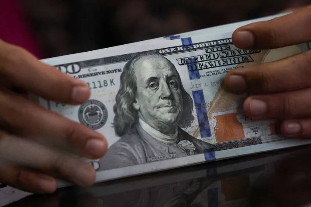 استقرار الدولار مع تحول التركيز إلى الفيدرالي وبنك اليابان