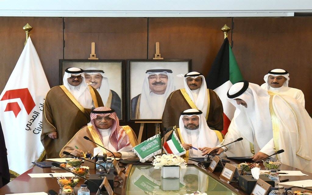 السعودية والكويت توقعان مذكرة تفاهم لتعزيز التعاون الفني بمجال الطيران