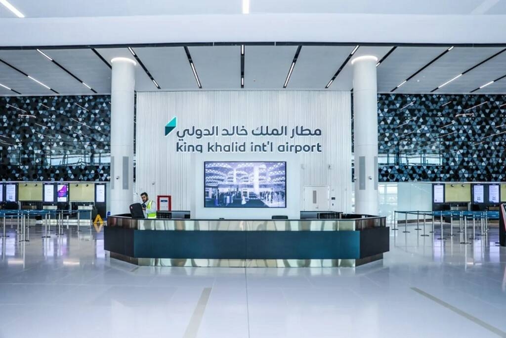 مطار الملك خالد الدولي يحصل على شهادة الاعتماد الكربوني في إدارة الانبعاثات