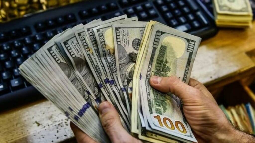 سعر الدولار مقابل الجنيه المصري اليوم السبت 14 يونيو 2025 في 5 بنوك