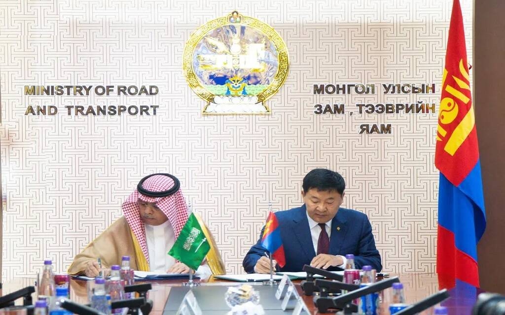 السعودية ومنغوليا توقعان اتفاقية في مجال خدمات النقل الجوي