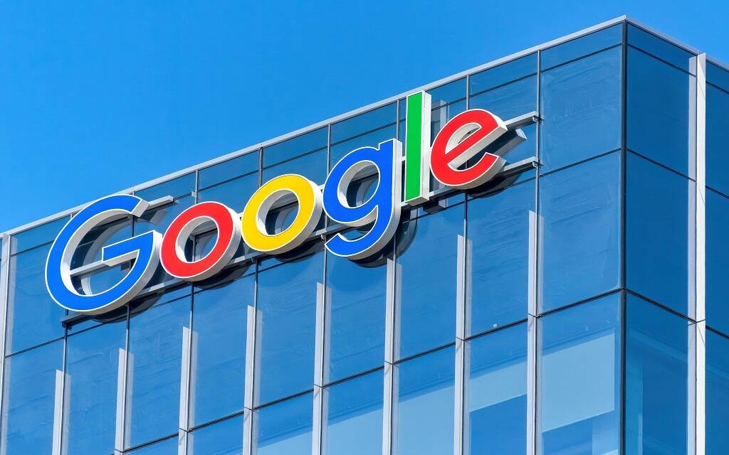 "جوجل" توسع تقنية الذكاء الاصطناعي "AI Overviews" لتشمل منصة "يوتيوب"