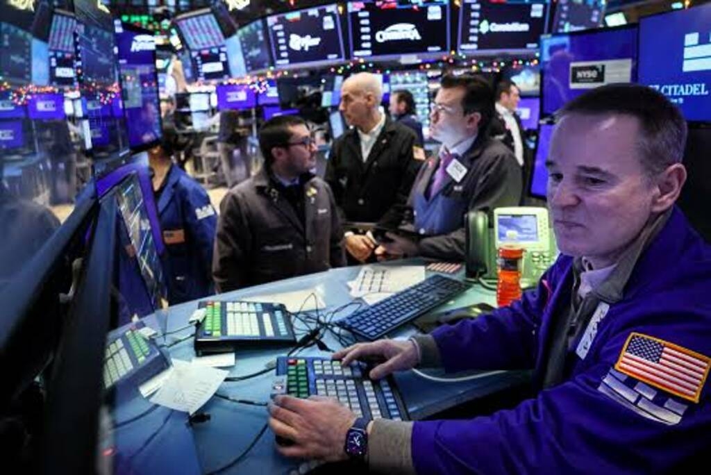 تباين الأسهم الأمريكية مطلع التعاملات