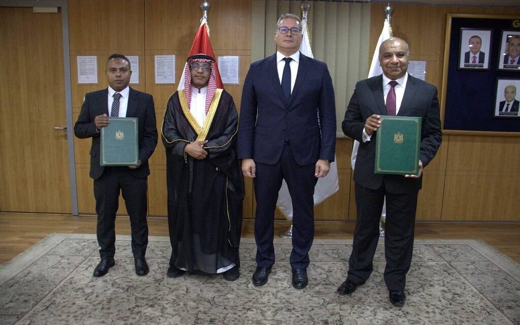 اتفاقية مصرية سعودية لإجراء مسح سيزمي إقليمي لاستكشاف النفط في الصحراء الغربية