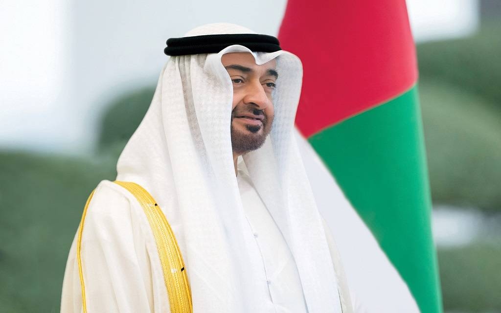 رئيس الإمارات يتلقى رسالة من نظيره الأنغولي بشأن تعزيز العلاقات الثنائية