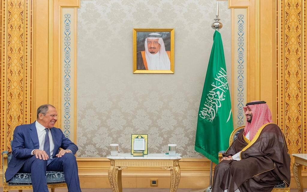 لافروف: الرحلات المباشرة بين روسيا والمملكة تعزز السياحة والتعاون الاقتصادي