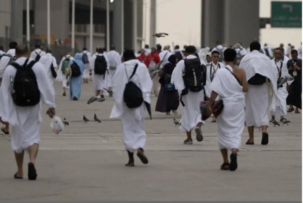 "الشؤون الإسلامية" تُوفر 11 كبينة توعوية في مشعر منى