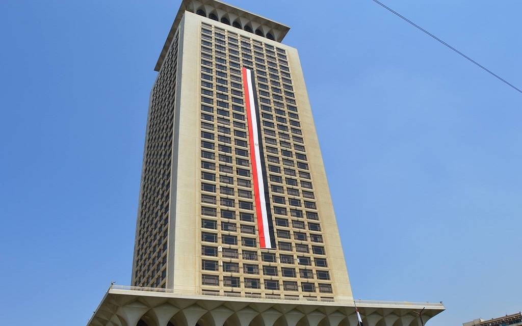 مصر تدعو لوقف فوري لإطلاق النار بين إسرائيل وإيران