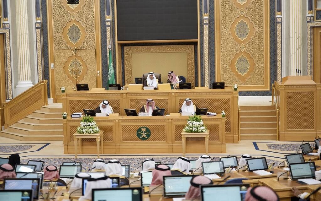 الشورى يطالب بتطوير مبادرات لاستقطاب وتوطين رؤوس الأموال السعودية في الخارج