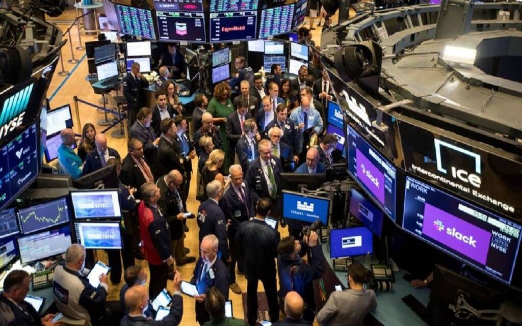 الأسهم الأمريكية تسجل ارتفاعاً كبيراً بعد إعلان ترامب تعليق التعريفات الجمركية
