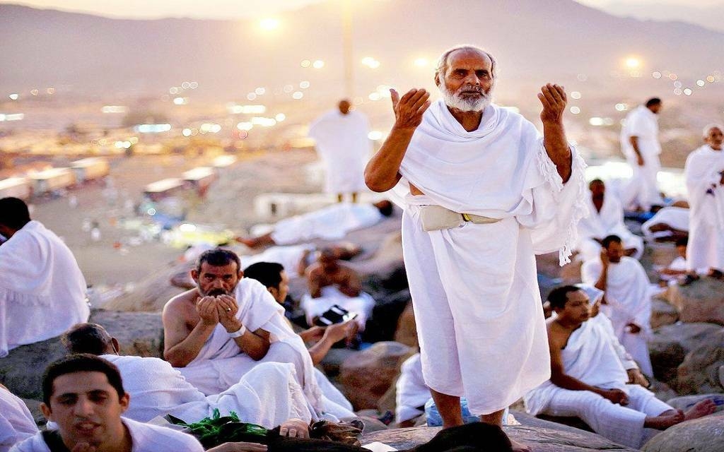 مصر للطيران تختتم جسرها الجوي لنقل الحجاج غداً
