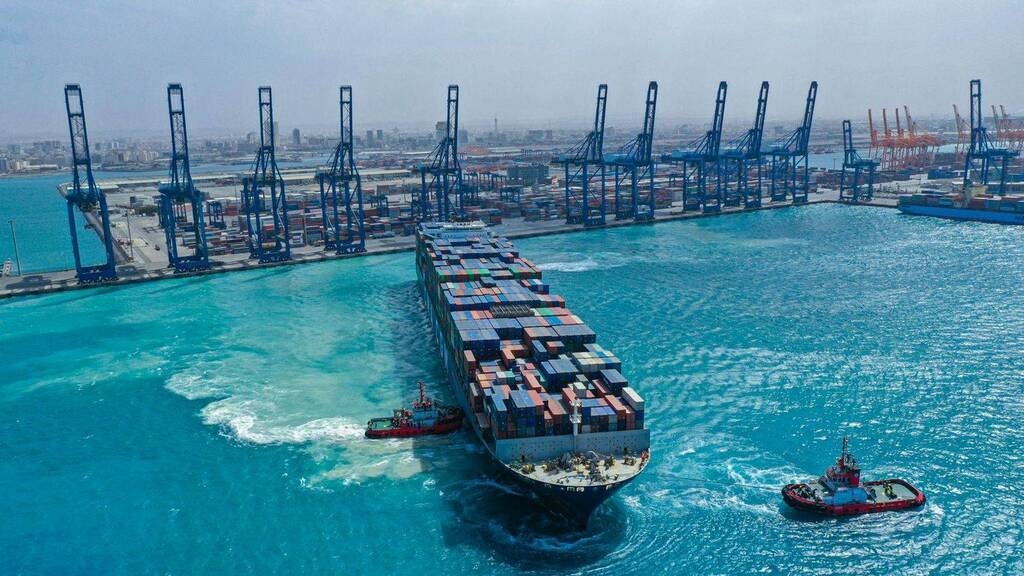 "موانئ" تضيف خدمة شحن جديدة بميناء جدة لتعزيز الربط البحري ودعم الصادرات