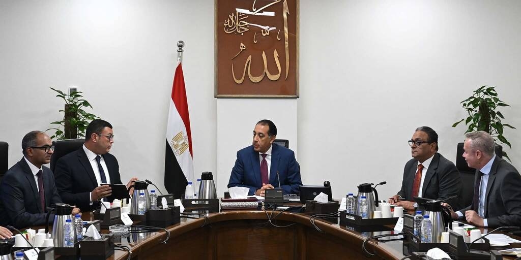 رئيس وزراء مصر: نستهدف الوصول إلى 9 ملايين متر مكعب يومياً من المياه المحلاة