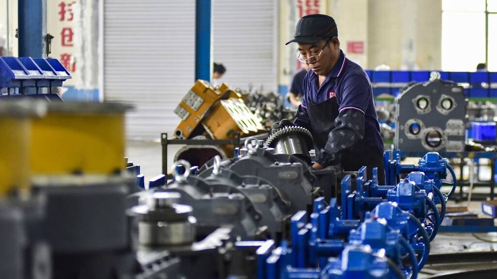 نمو قطاع الخدمات الصيني بأدنى مستوى بسبب الرسوم الجمركية