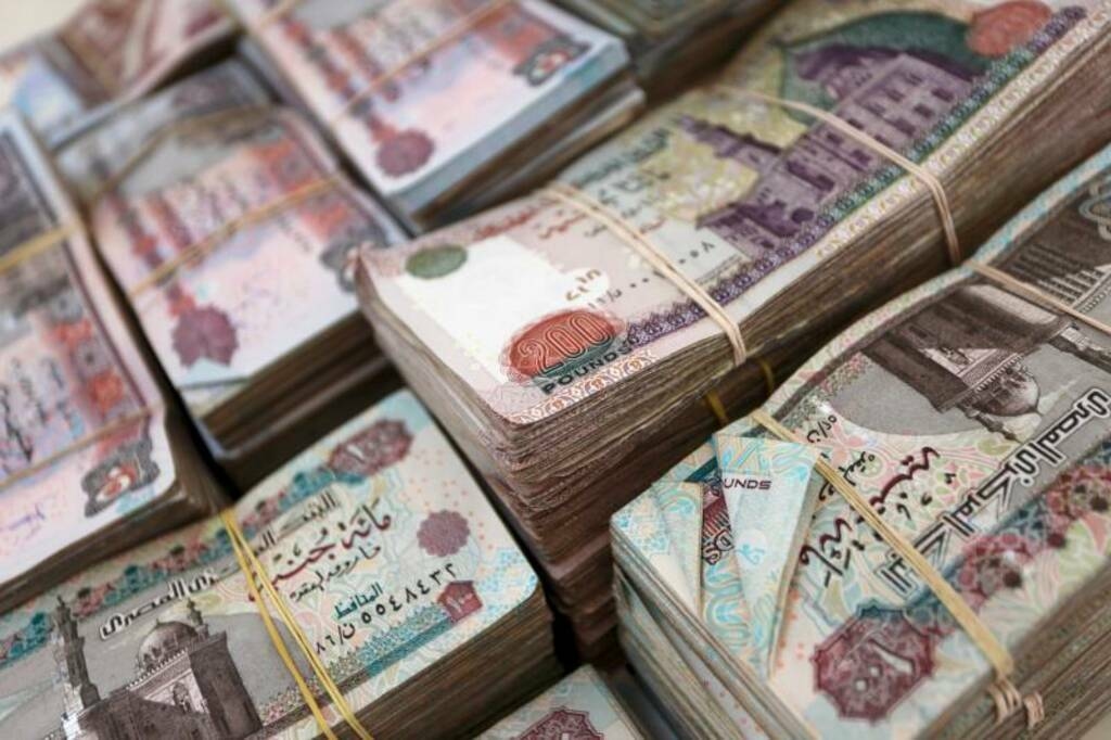 مصر تبيع سندات بأكثر من 34 مليار جنيه رغم ارتفاع الفائدة إلى مستويات جديدة