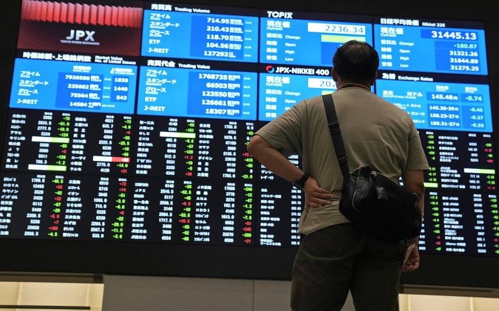 تباين الأسهم الأوروبية وضغوط على قطاع الأدوية بعد تهديدات ترامب