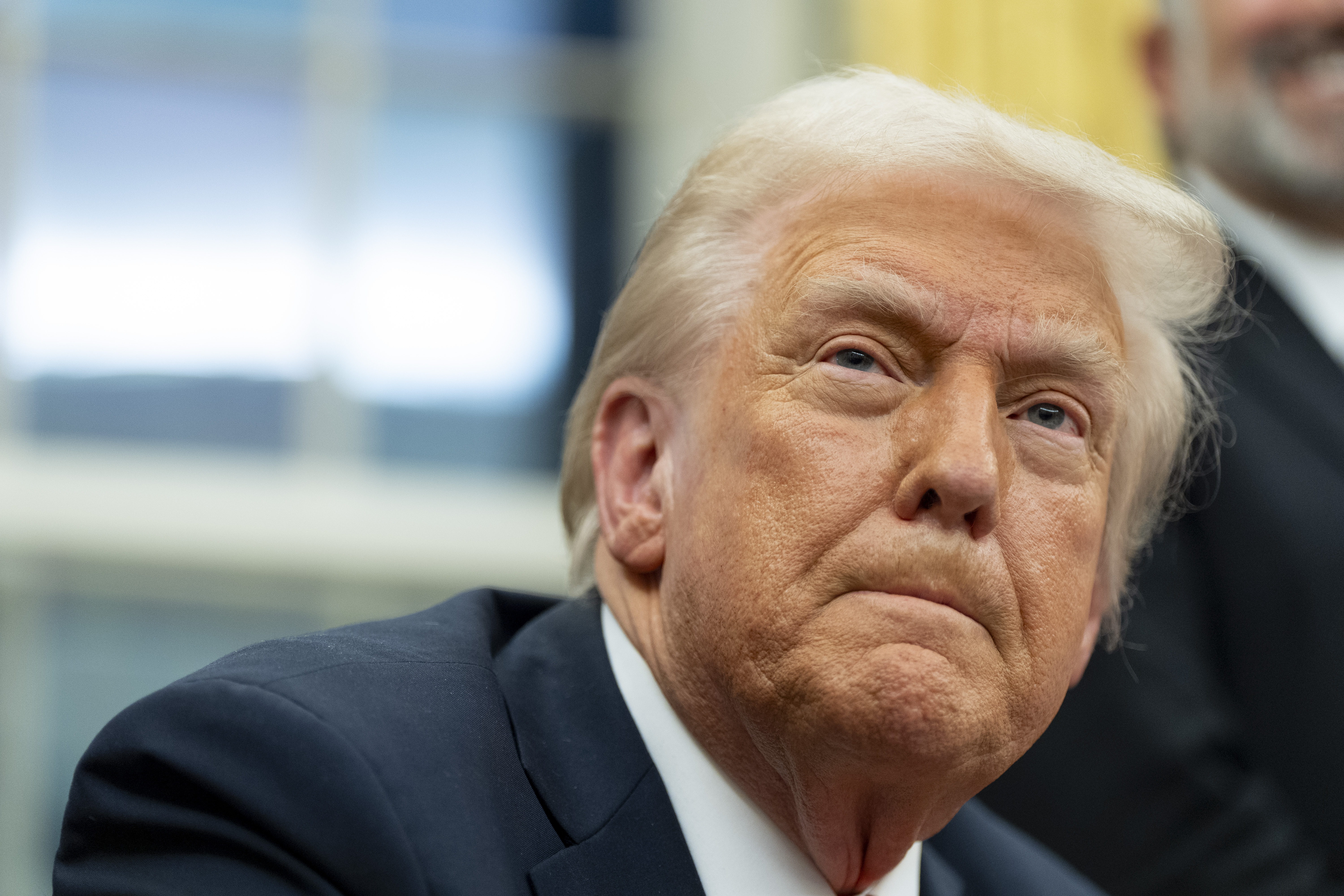 Trump feels the heat from MAGA over ‘great gesture' of a luxury jet from Qatar