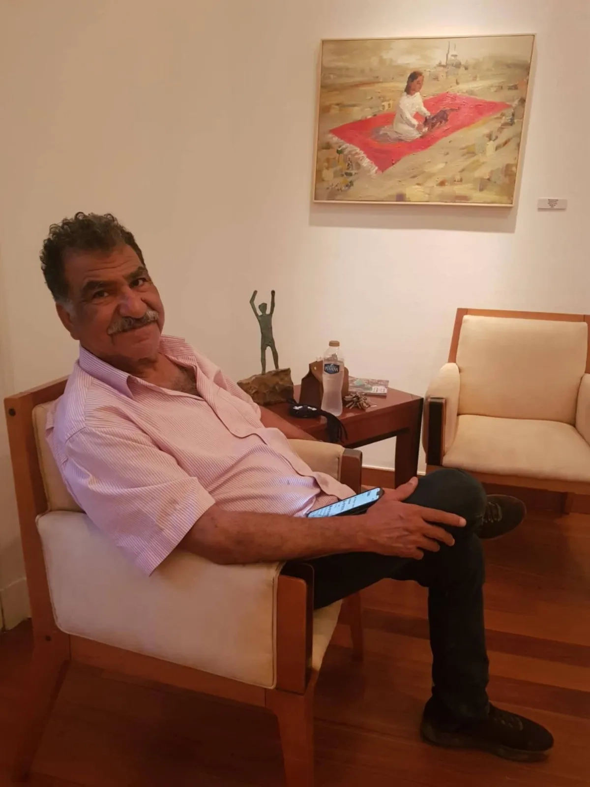 اللعب على وتر البساطة