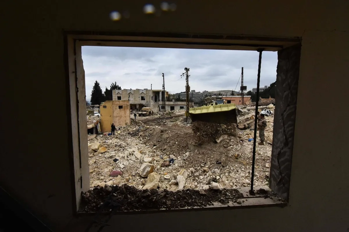 Israel Extends Occupation of Southern Lebanon